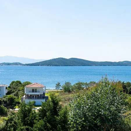 Alexandros Palace أُرانّوبولي