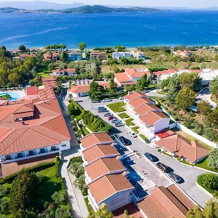 Alexandros Palace أُرانّوبولي