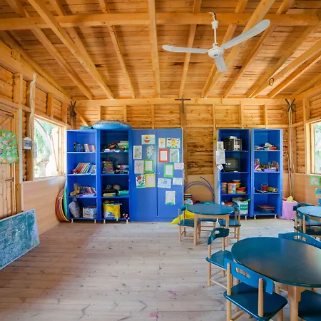 Alexandros Palace منتجع أُرانّوبولي