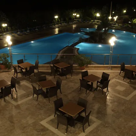 Alexandros Palace 5* أُرانّوبولي