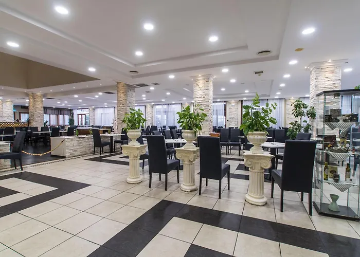 亚历山德罗帕丽斯酒店 欧拉努波利斯